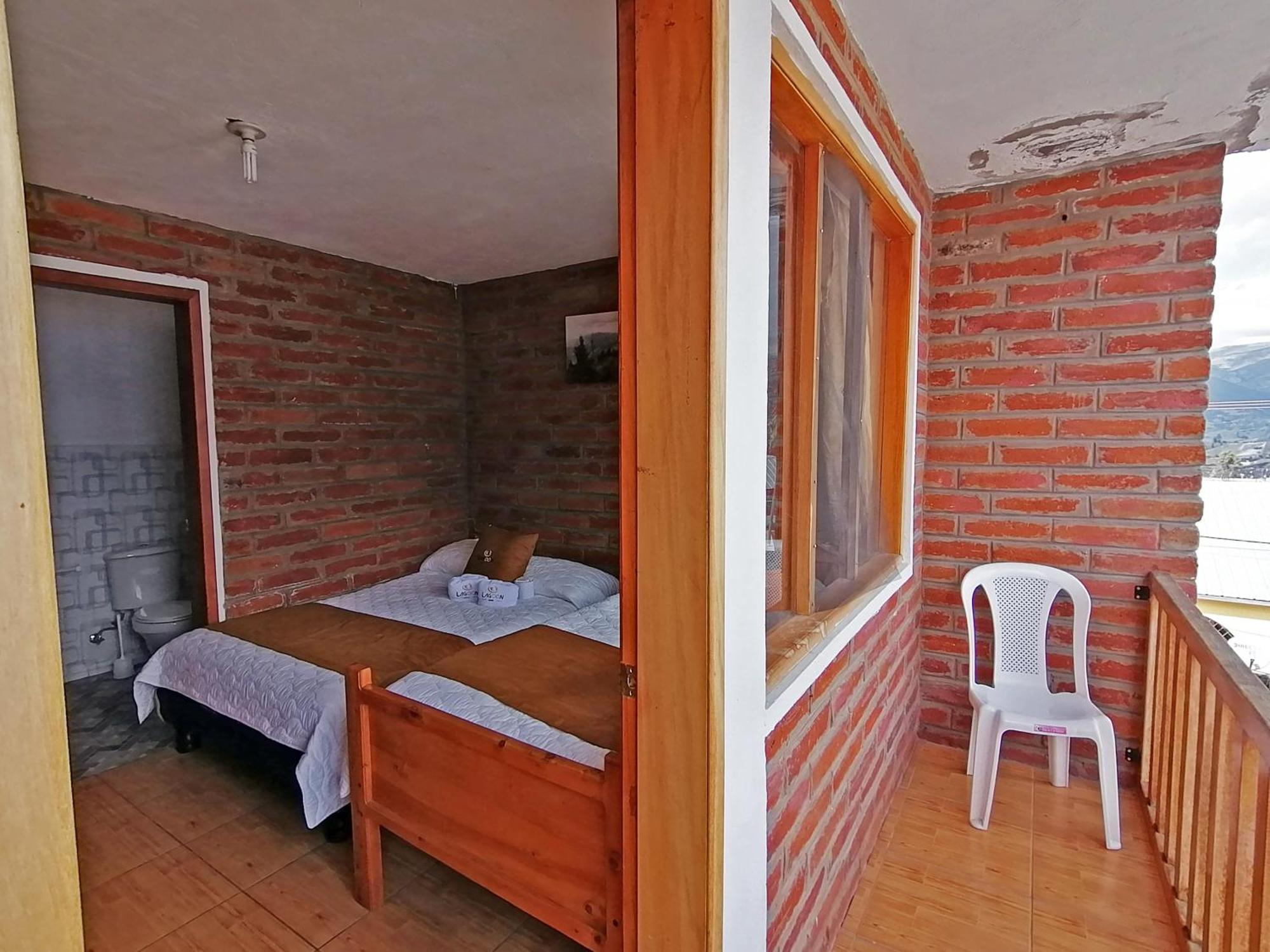 Lagoon Hotel Chugchilán Eksteriør bilde