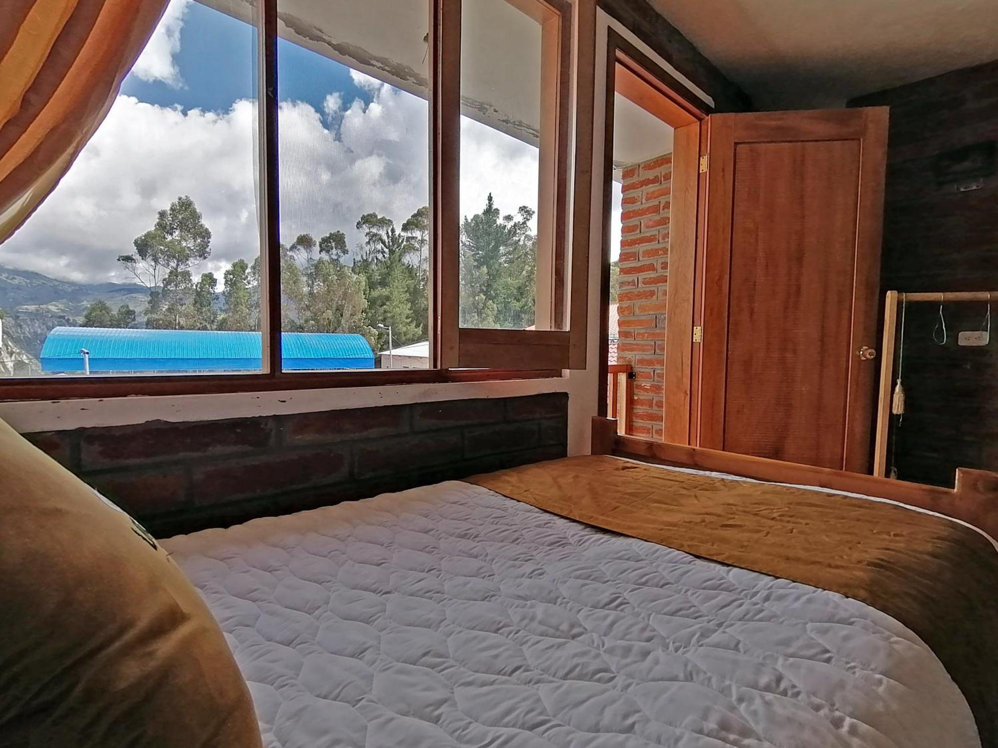 Lagoon Hotel Chugchilán Eksteriør bilde