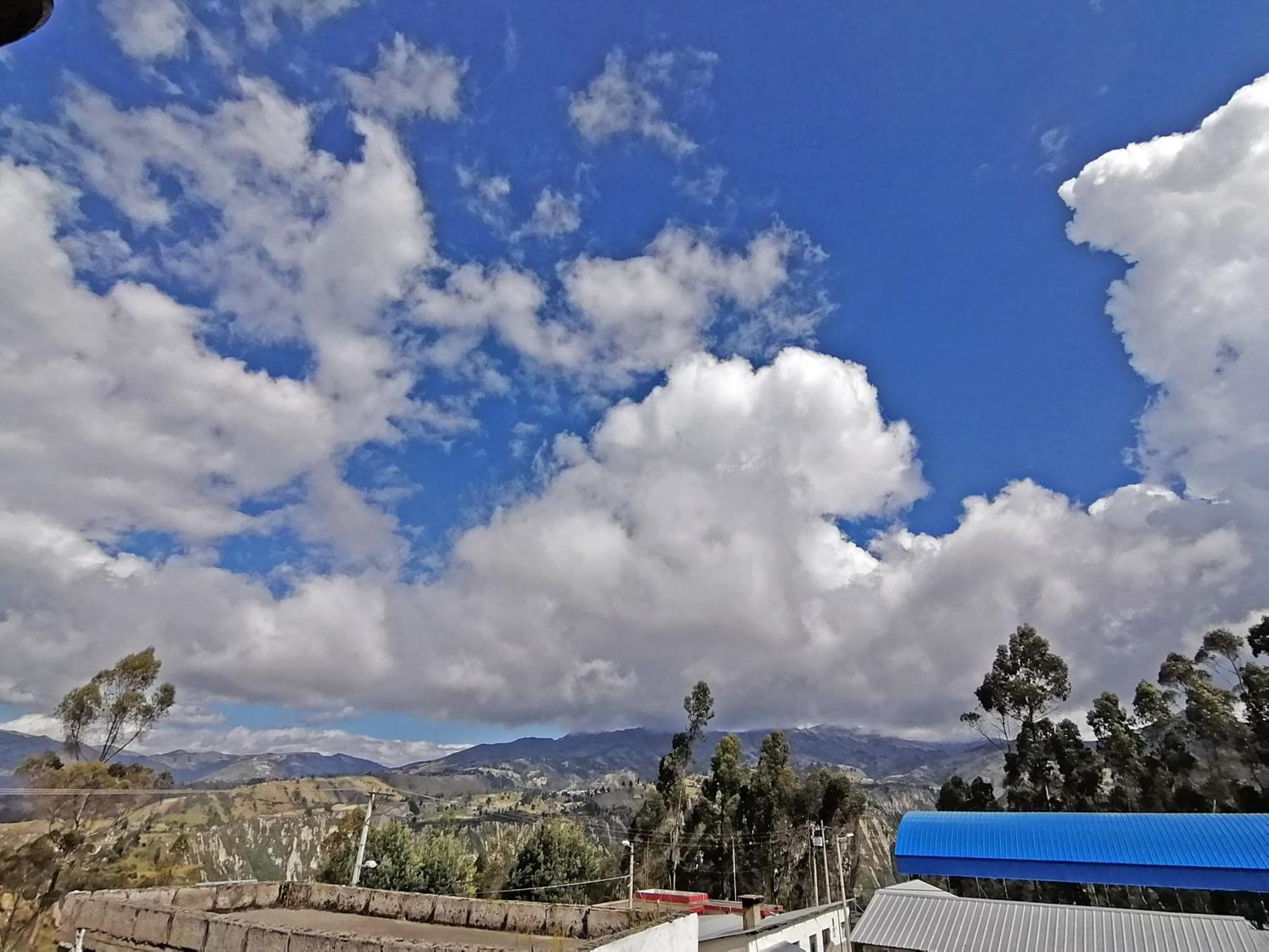 Lagoon Hotel Chugchilán Eksteriør bilde